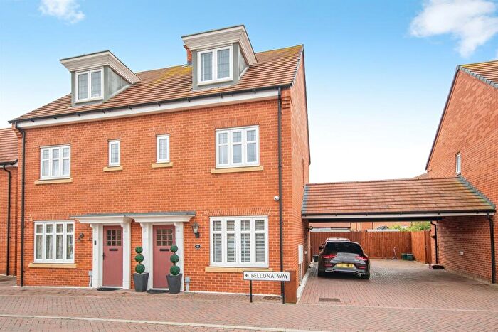 3 Bedroom Town House For Sale In Bellona Way, Colchester, CO2