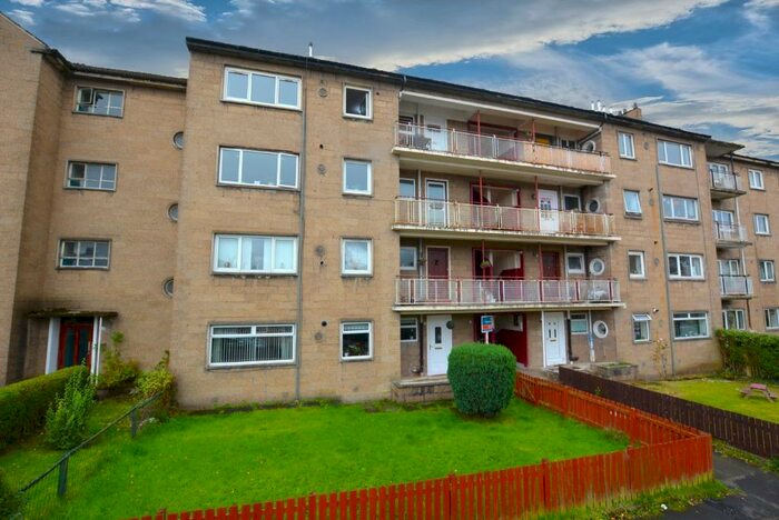 2 Bedroom Flat To Rent In Kirkoswald Road, Thornliebank, Glasgow, G43