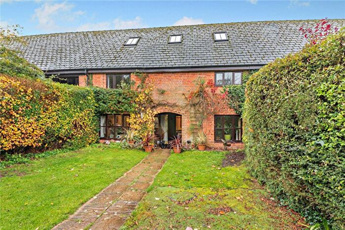 4 Bedroom Terraced House For Sale In Snelsmore, Newbury, Berkshire, RG14