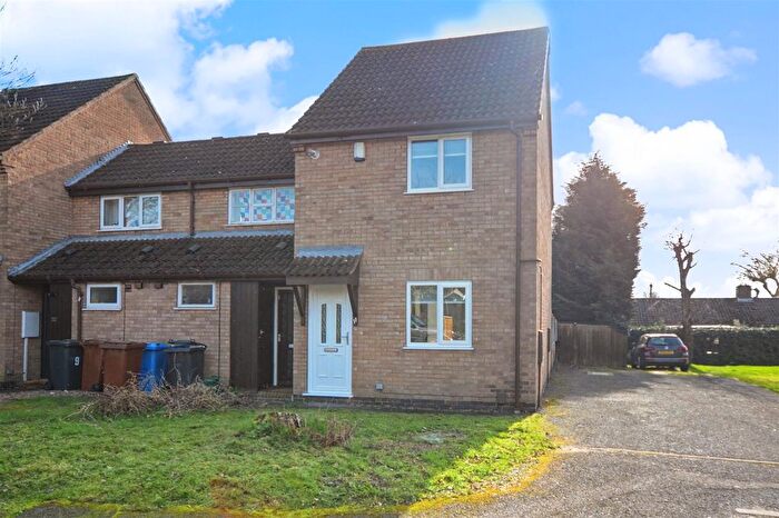 2 Bedroom Town House For Sale In New Terrace, Sandiacre, Nottingham, NG10