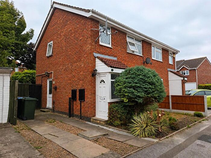 3 Bedroom Semi Detached House For Sale In Thorney Road, Wyken, CV2