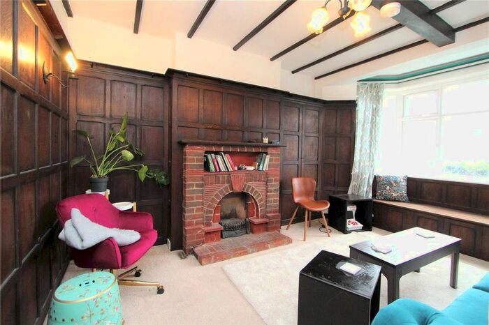 3 Bedroom End Of Terrace House To Rent In The Ridgeway, London, W3