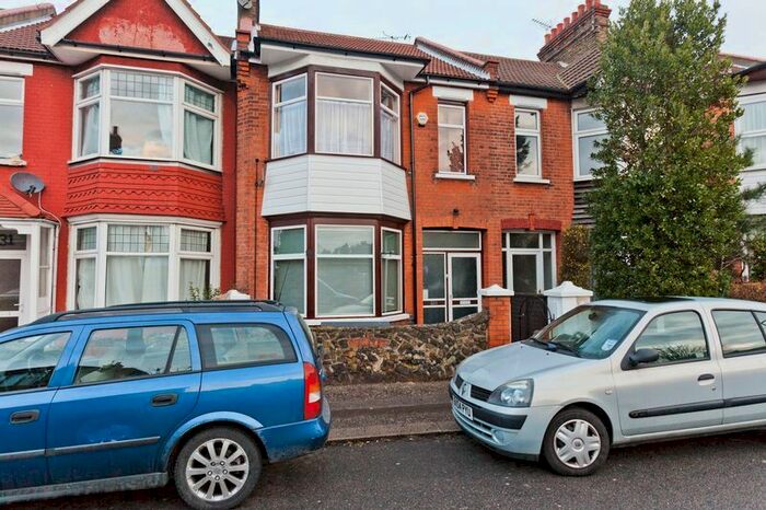 3 Bedroom Terraced House To Rent In Westborough Road, Westcliff-On-Sea, SS0