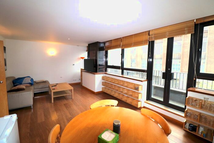 2 Bedroom Flat To Rent In Millennium Apartments, Newhall Street, Birmingham, B3