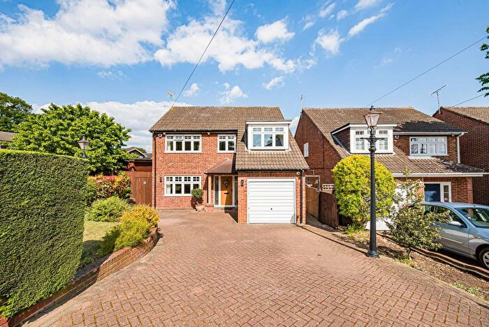 4 Bedroom Detached House For Sale In Glenhurst Avenue, Bexley, DA5