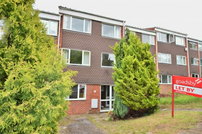 5 Bedroom Terraced House To Rent In Fulflood, SO22