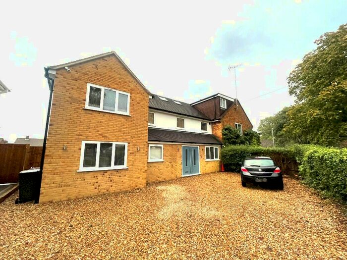 6 Bedroom Semi-Detached House To Rent In Marshalswick Lane, St. Albans, Hertfordshire, AL1