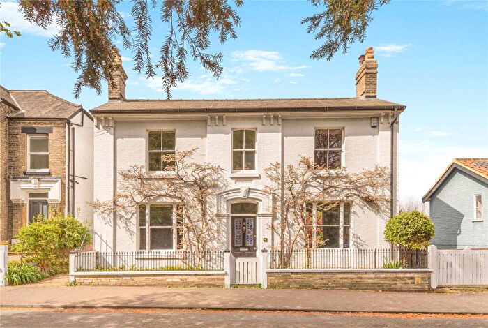 3 Bedroom Detached House For Sale In Mill Hill Road, Norwich, Norfolk, NR2