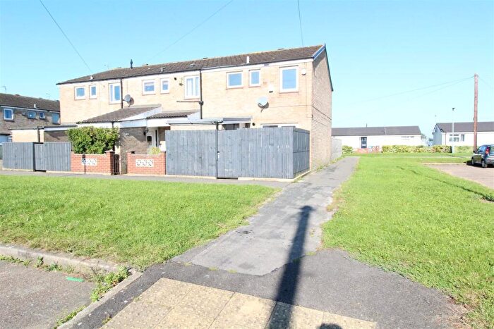 3 Bedroom End Of Terrace House To Rent In Wareham Close, Bransholme, Hull, HU7