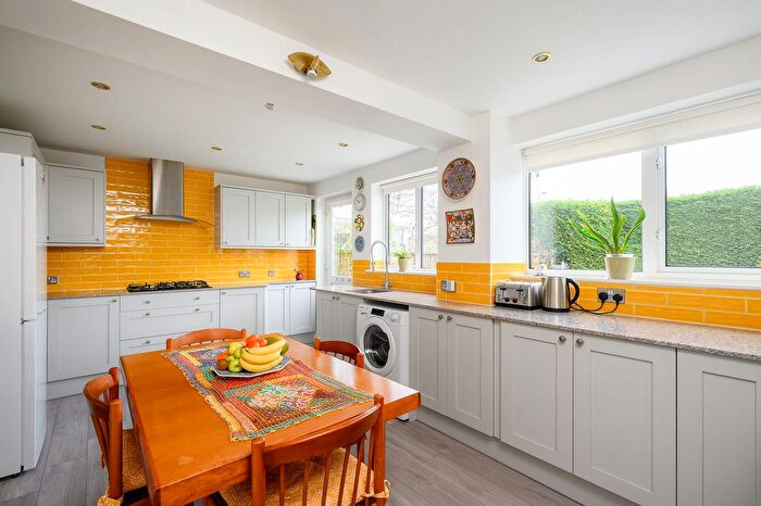 4 Bedroom Detached House For Sale In Redcoat Way, York, YO24