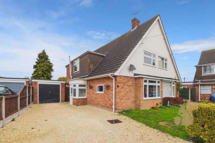 3 Bedroom Semi-Detached House For Sale In Cox Road, Arlesford, CO7