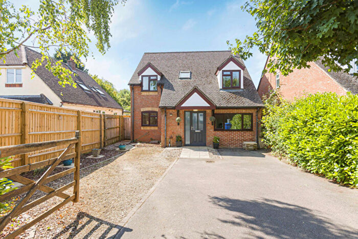 4 Bedroom Detached House For Sale In Fernhill Road, Begbroke, OX5