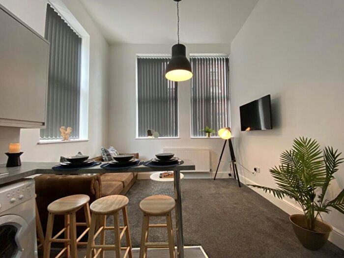 3 Bedroom House To Rent In Holmes Street, L8