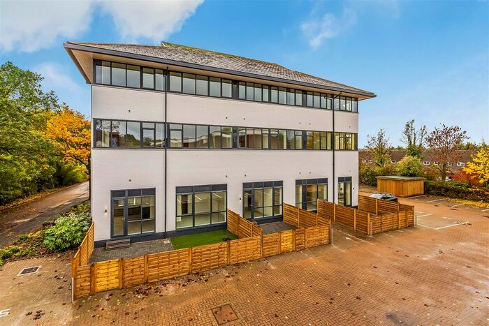 1 Bedroom Flat For Sale In Challenge, Barnett Wood Lane, Leatherhead, KT22