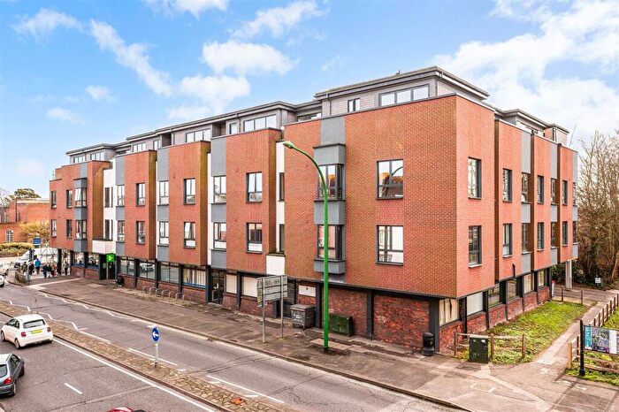1 Bedroom Apartment For Sale In Southgate, Chichester, PO19