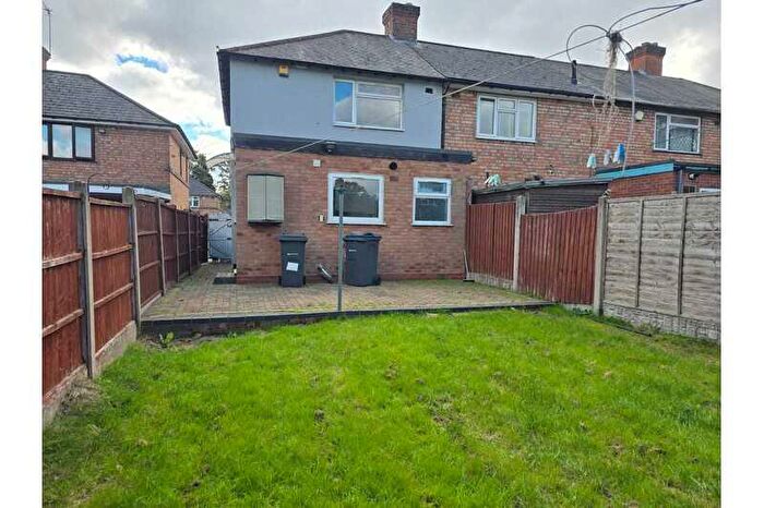 3 Bedroom End Of Terrace House To Rent In Gayle Grove, Acocks Green, Birmingham, B27