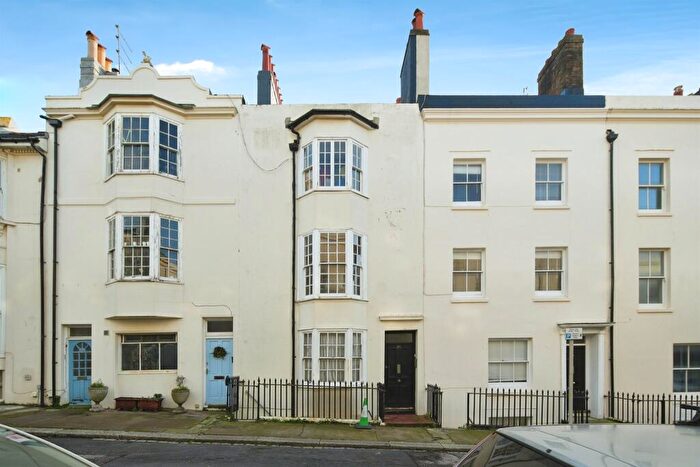 2 Bedroom Apartment For Sale In Lower Market Street, Hove, BN3