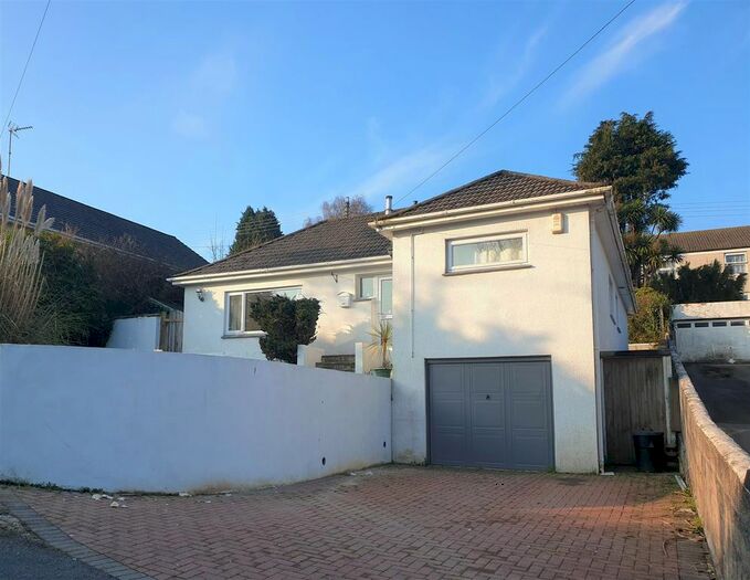 4 Bedroom Property To Rent In Dracaena Avenue, Falmouth, TR11