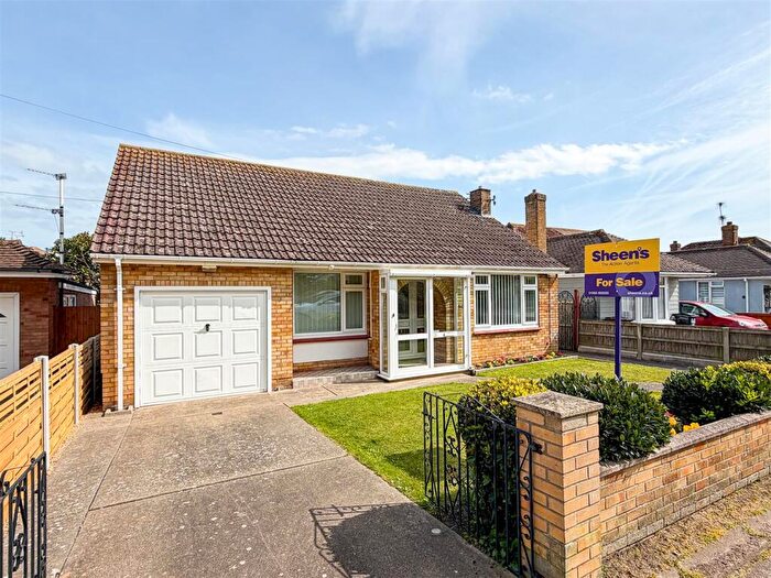 3 Bedroom Detached Bungalow For Sale In Cherry Tree Avenue, Clacton-On-Sea, Essex, CO15