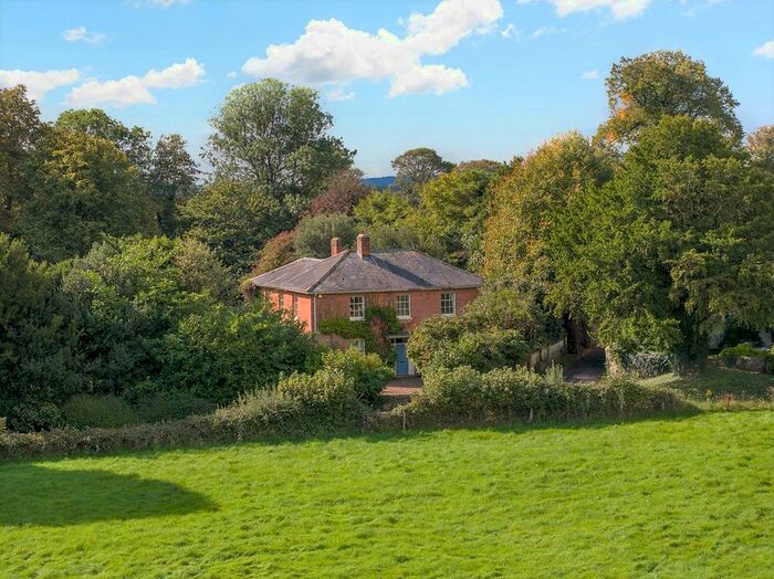 5 Bedroom Detached House For Sale In Upper Chute, Andover, Hampshire, SP11