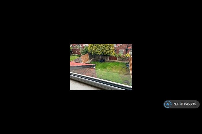 3 Bedroom Semi Detached House To Rent In Greenhill Road, Manchester, M8