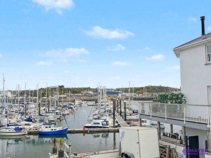2 Bedroom End Of Terrace House For Sale In Clovelly View, Turnchapel, PL9