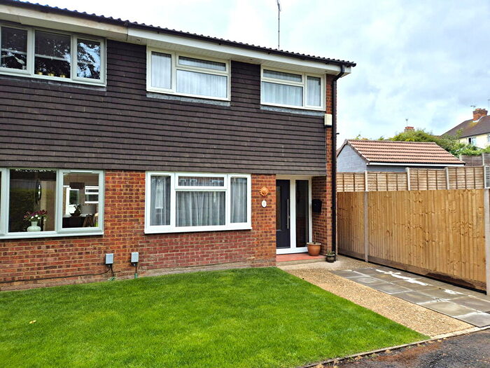 3 Bedroom Semi-Detached House For Sale In Folly Close, Hitchin, Hertfordshire., SG4