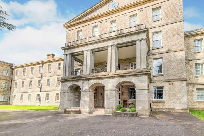 2 Bedroom Flat To Rent In St Andrews Park, Maidstone, ME16