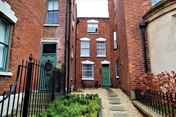 5 Bedroom House To Rent In Brunswick Road, Gloucester, GL1