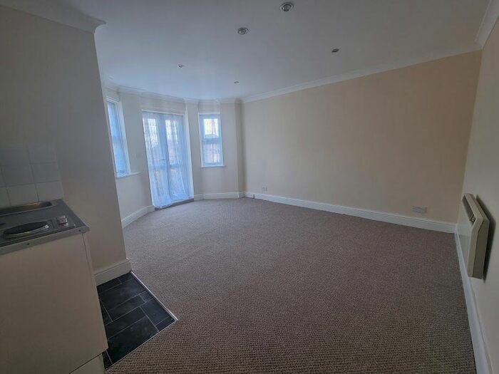 Studio To Rent In Blythe Hill, Catford, SE6