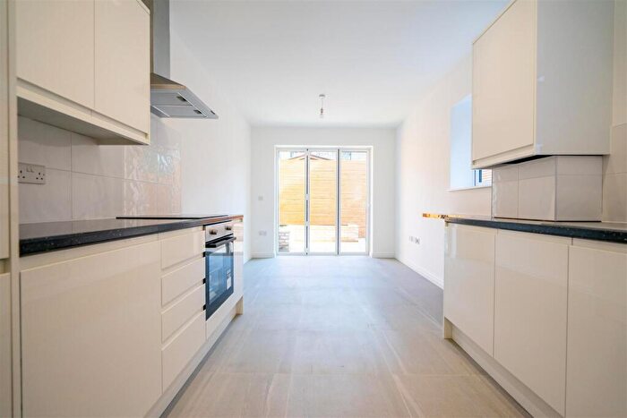 1 Bedroom Apartment To Rent In Broomsleigh Street, West Hampstead, NW6