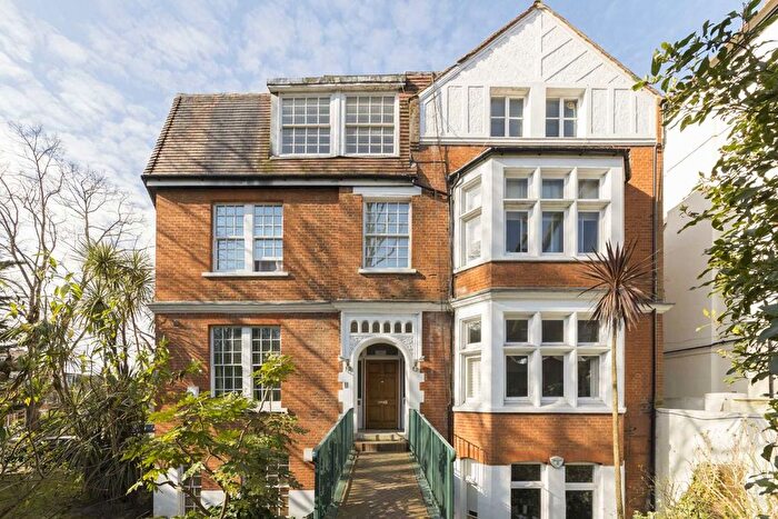 2 Bedroom Flat To Rent In Frognal, London, NW3
