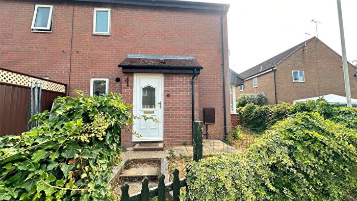 1 Bedroom House To Rent In Copperfields, Luton, Bedfordshire, LU4