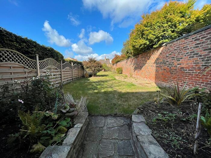 1 Bedroom Flat To Rent In Clifford Road, Boston Spa, Wetherby, West Yorkshire, LS23