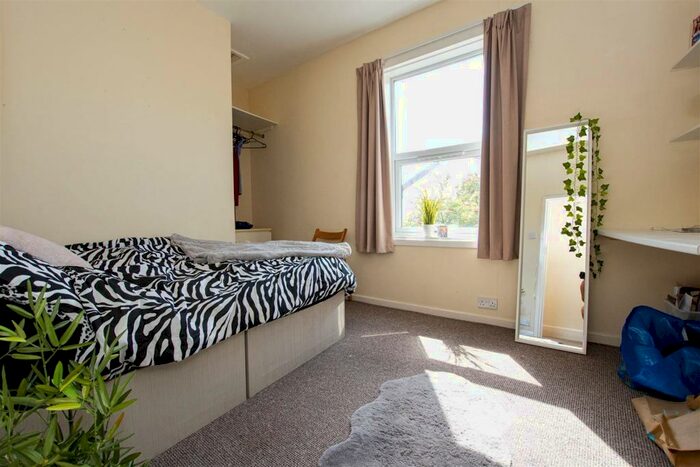 6 Bedroom House To Rent In Dartmouth Road, Selly Oak, Birmingham, B29