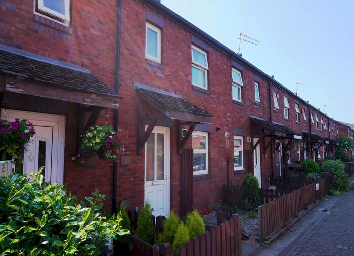 3 Bedroom House To Rent In Grove Lane, Manchester, M20