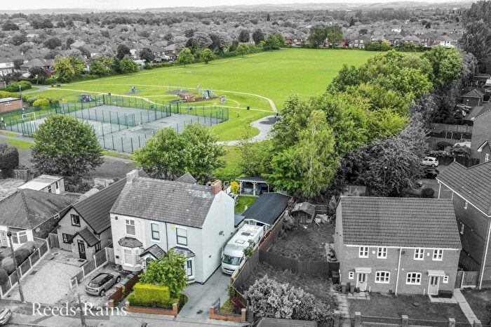 5 Bedroom Semi-Detached House For Sale In Thornley Lane South, Stockport, Greater Manchester, SK5