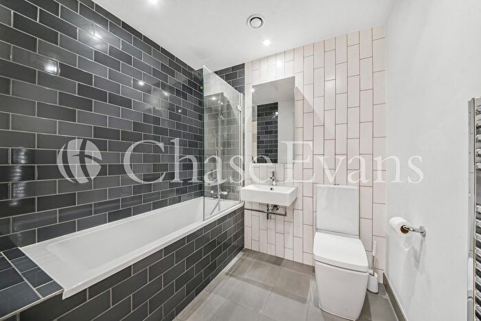 1 Bedroom Flat To Rent In Royal Wharf, Starboard Way, Docklands, London, E16