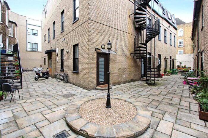 3 Bedroom House For Sale In Shore Road, London, E9