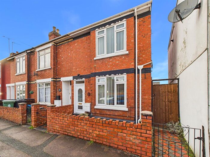 3 Bedroom End Terrace House For Sale In Calton Road, Linden, Gloucester, GL1