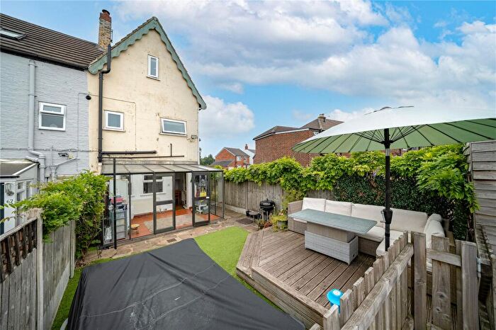 3 Bedroom End Of Terrace House For Sale In Sturton Lane, Garforth, Leeds, West Yorkshire, LS25