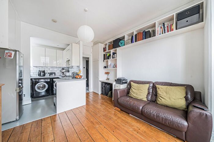 1 Bedroom Flat For Sale In Haven Lane, London, W5