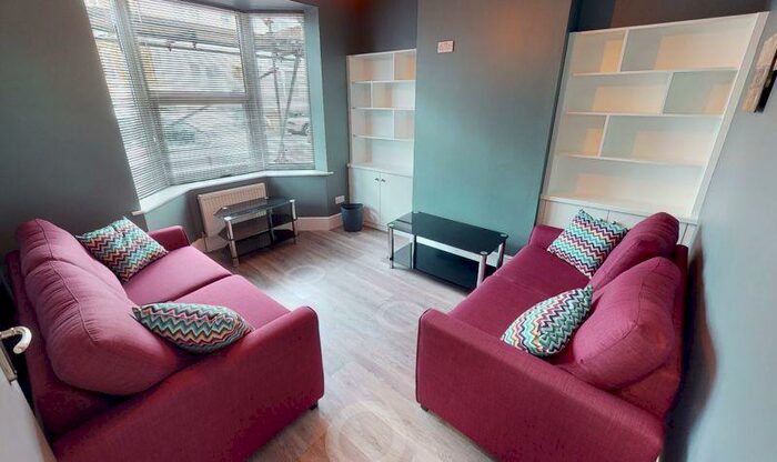 5 Bedroom Terraced House To Rent In Ewhurst Road, Brighton, BN2