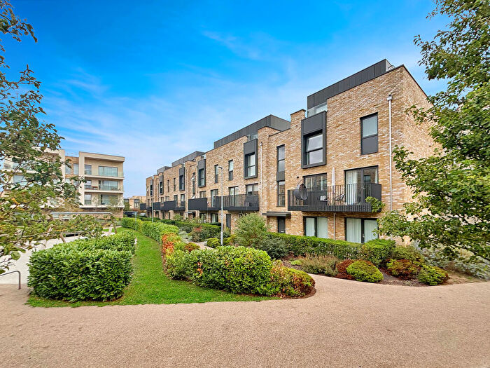 2 Bedroom Apartment For Sale In Trumpington, Cambridge, CB2