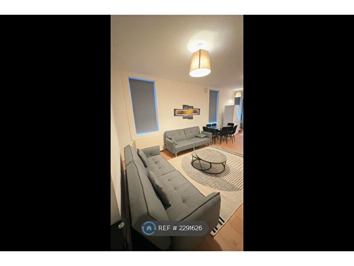 5 Bedroom Flat To Rent In The Village, London, SE7