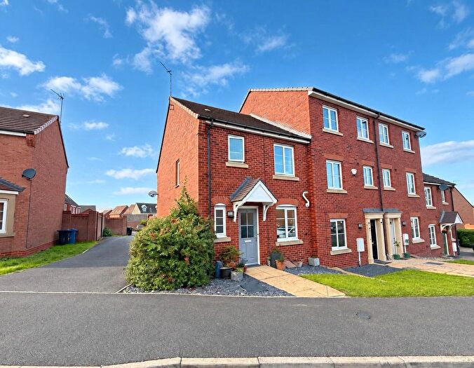 3 Bedroom End Terrace House For Sale In Calder Gardens, Bingham, NG13