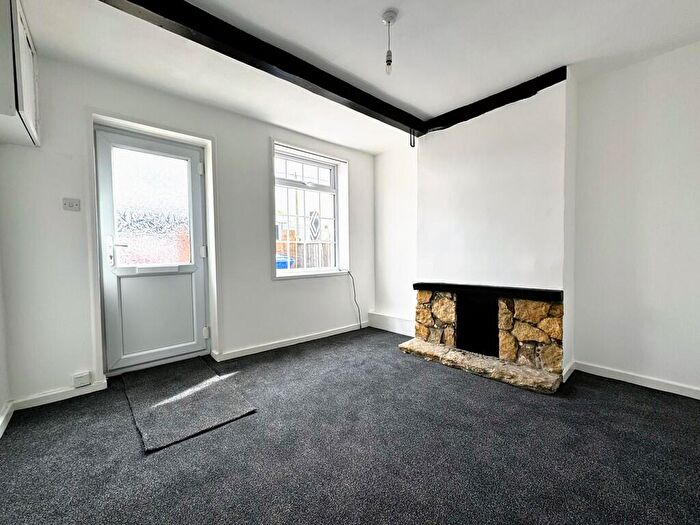 2 Bedroom Cottage To Rent In Long Road, Lowestoft, NR33