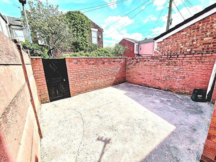 3 Bedroom Terraced House To Rent In Beresford Street, Manchester, M14