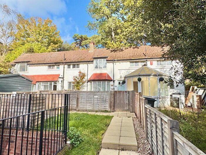 2 Bedroom House For Sale In Queens Park Avenue, Bournemouth, BH8