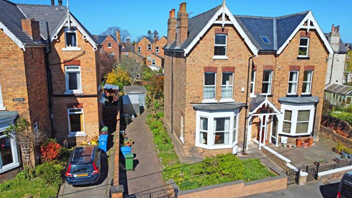 4 Bedroom Semi Detached House For Sale In Westbourne Park, Scarborough, YO12